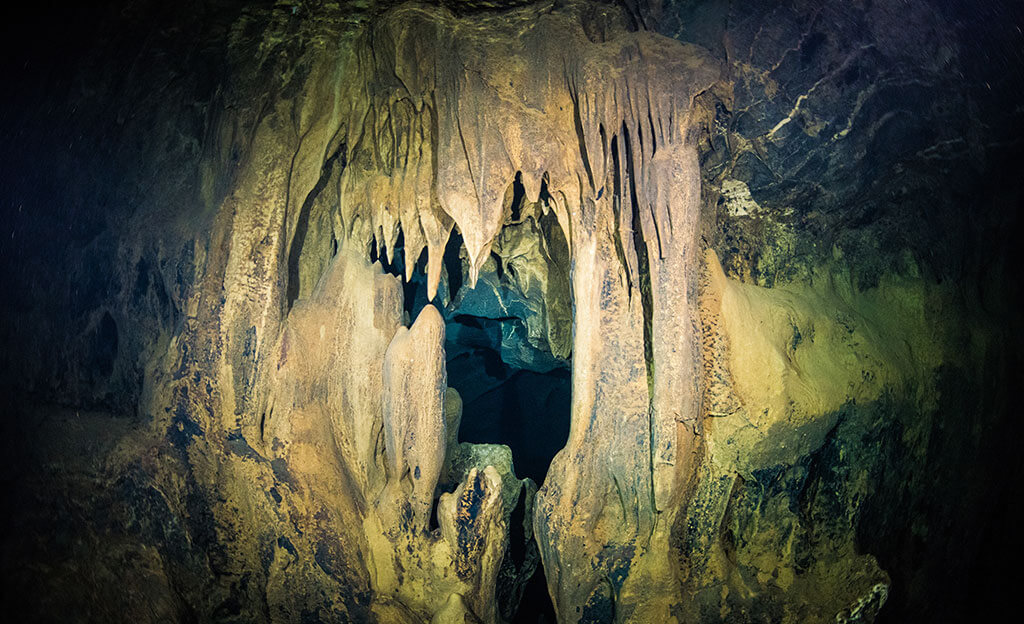 台風・雨の日でも沖縄を楽しめるおすすめ観光スポット8選